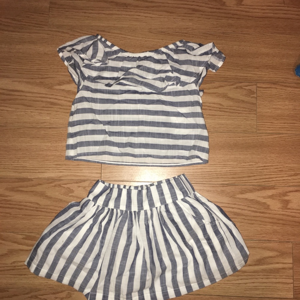 Skirt/shirt set